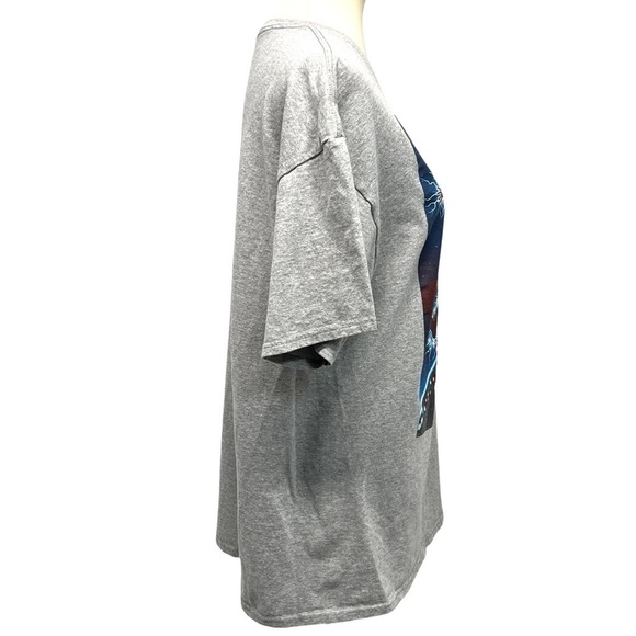 National Lampoon’s Christmas Vacation Graphic Tee Shirt - Picture 3 of 9